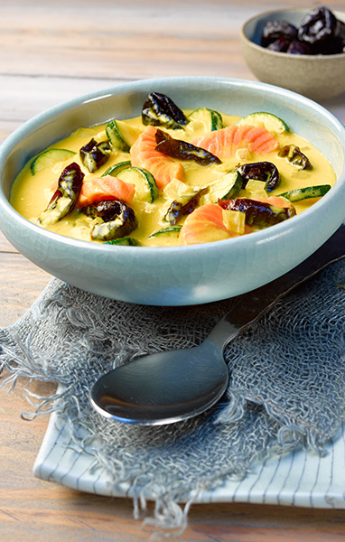 Curried Zucchini and Salmon Soup