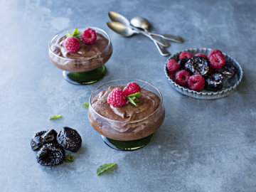 Mocha Mousse Chocolate & Prune Pots