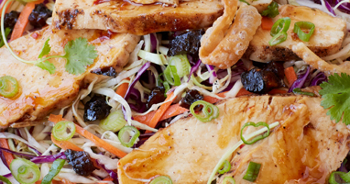 Asian Chicken and Prune Salad Recipe | Sunsweet Growers