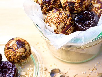 Quinoa Energy Balls with Prunes