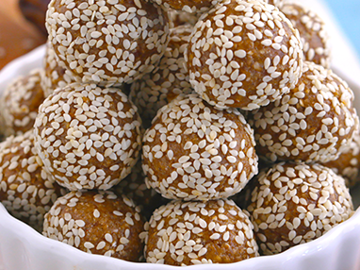 Salted Caramel Energy Bites