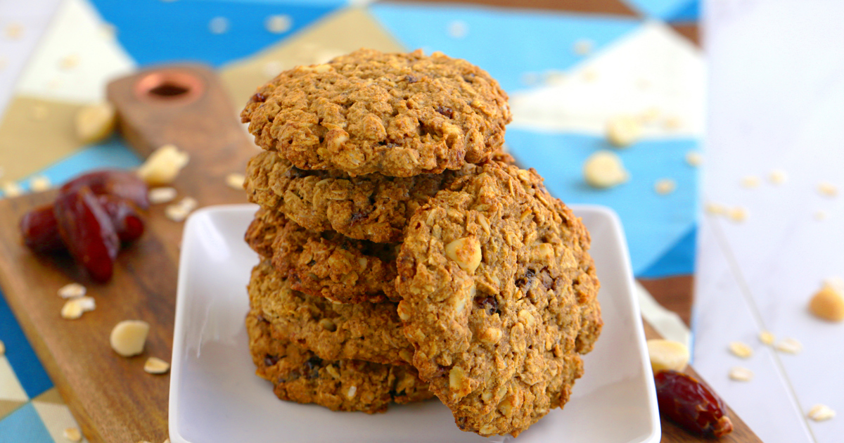 Oatmeal Date Macadamia Cookies Recipe - Sunsweet Growers