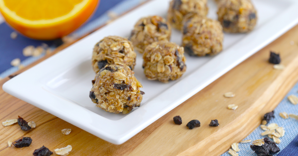 Fruity Oatmeal Energy Balls