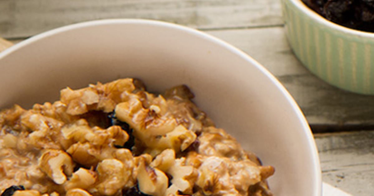 Spice Cake Overnight Oats Recipe | Sunsweet Growers